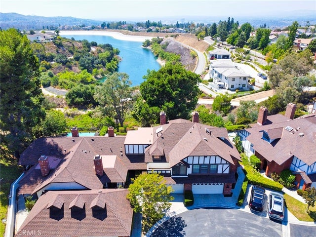 950 Rim Crest Drive, Anaheim Hills