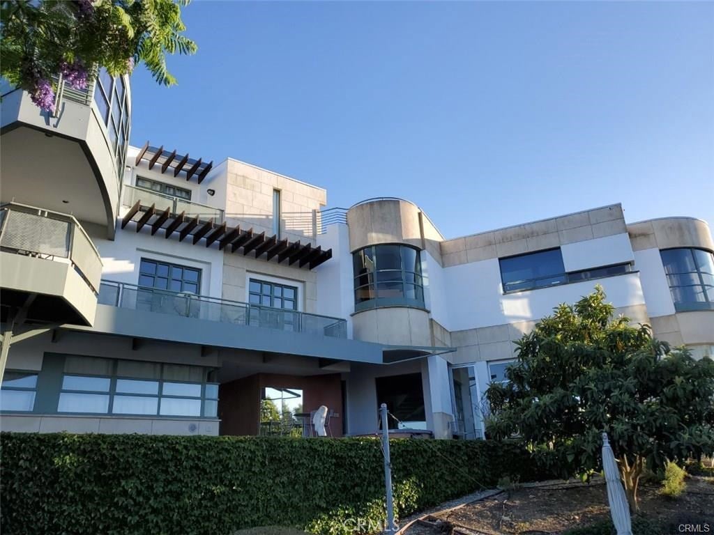 Photo of Listing #SB25234927