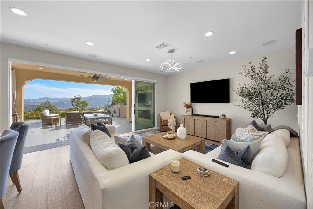 7 Paladino Court, Rancho Mission Viejo