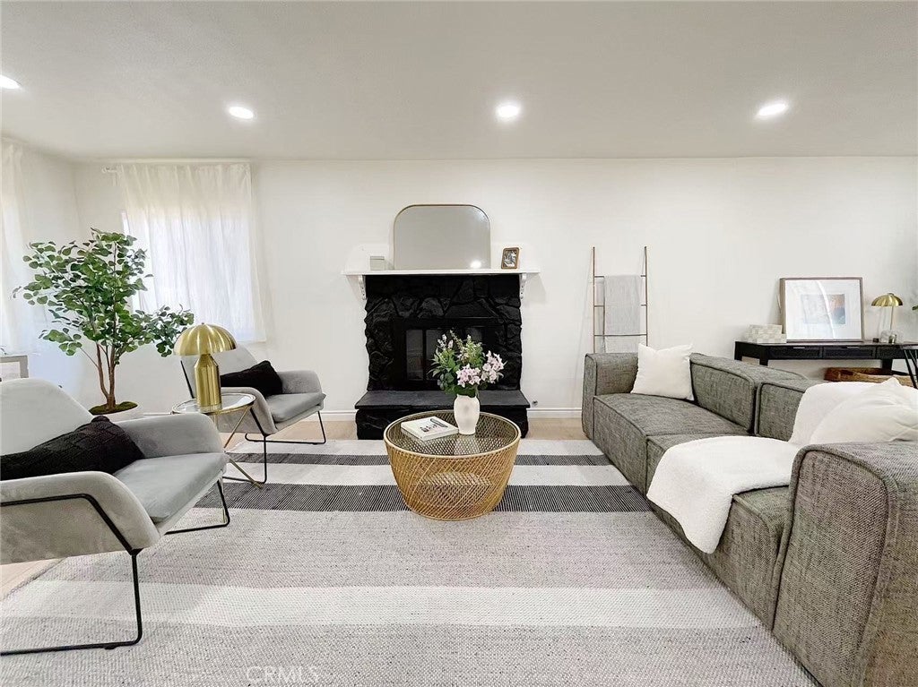 Photo of Listing #AR25233040