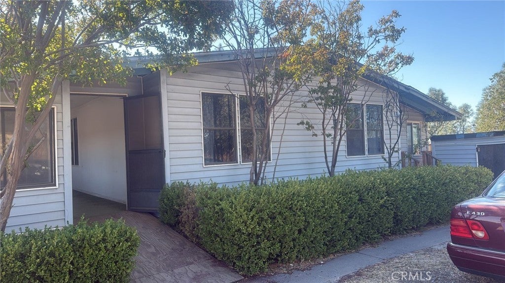 15702 Stagecoach, Corning