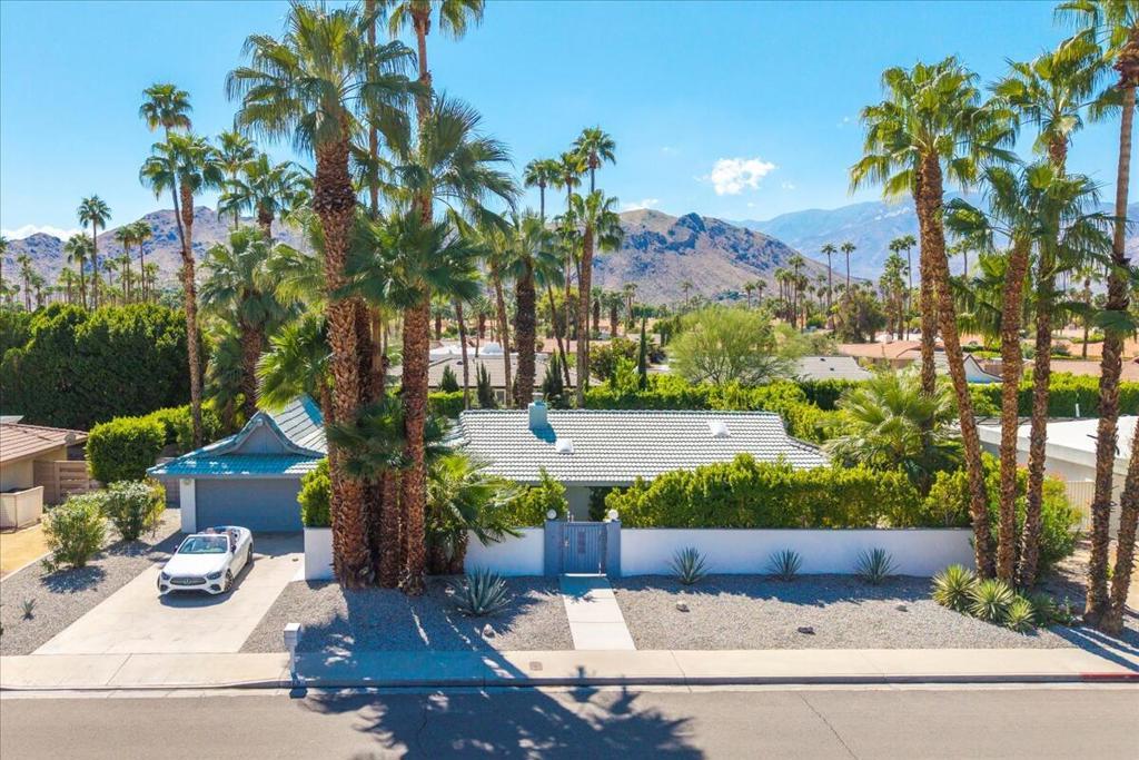 2989 Sonora Road, Palm Springs