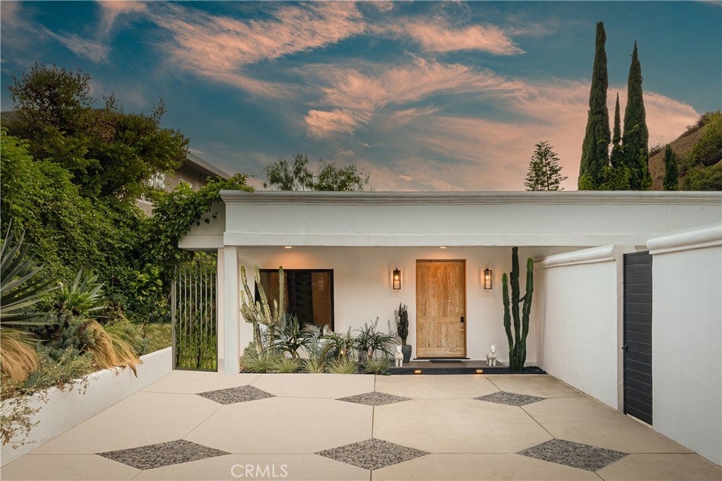 Photo of Listing #SR25229122