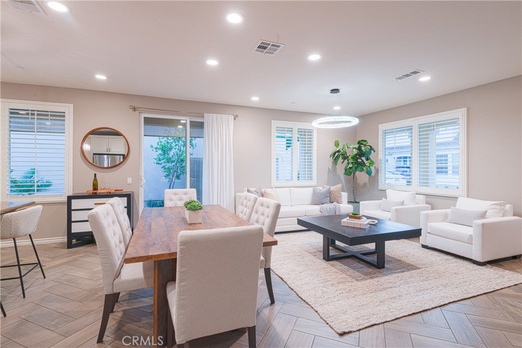 120 Mongoose, Irvine