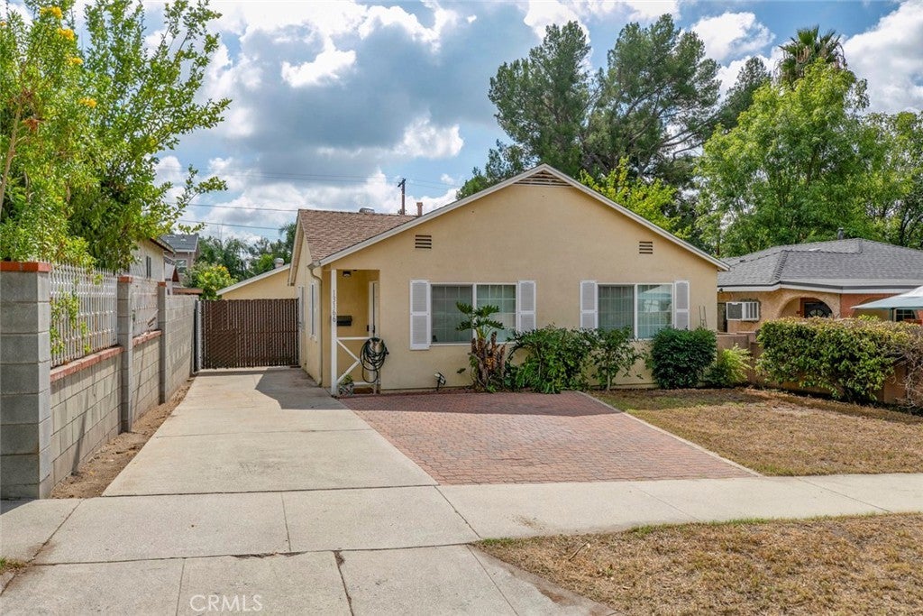 13166 Aztec Street, Sylmar