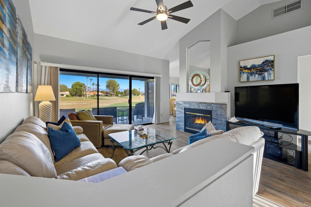 Photo of Listing #219136617DA