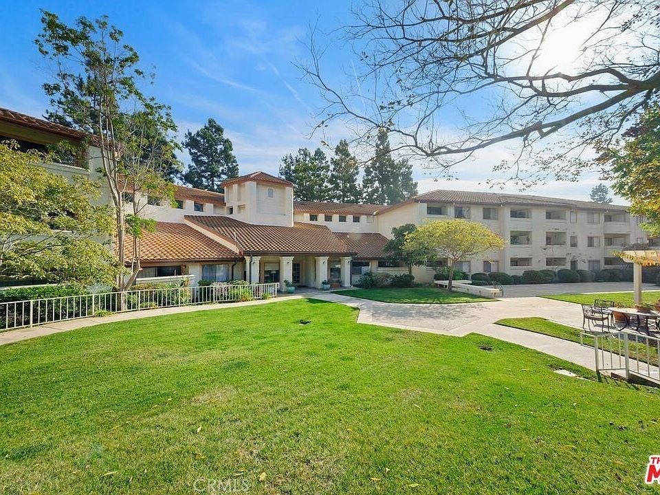 Photo of Listing #SR25235767