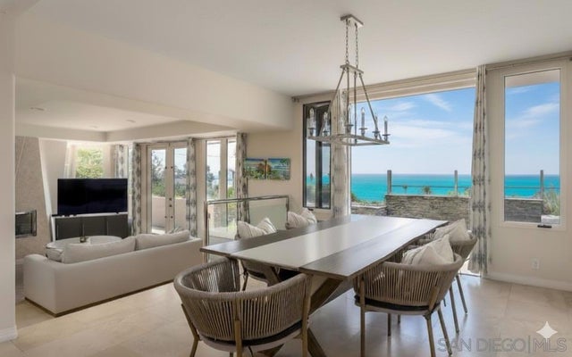 1722 Seaview Ave, Del Mar.