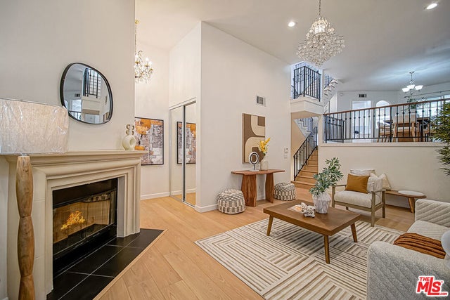 2950 Bentley Avenue # 3, Los Angeles