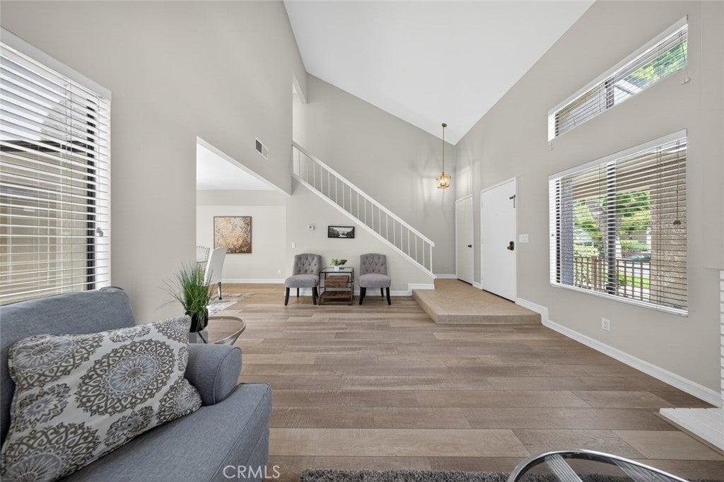 Photo of Listing #PW25233830