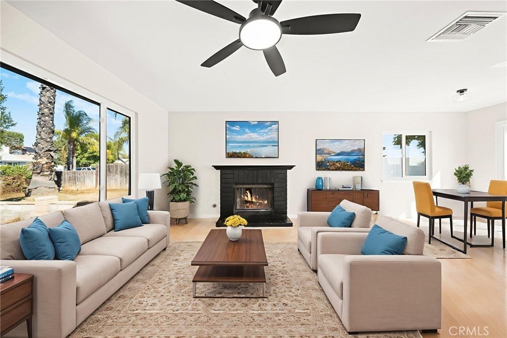 Photo of Listing #SW25236193