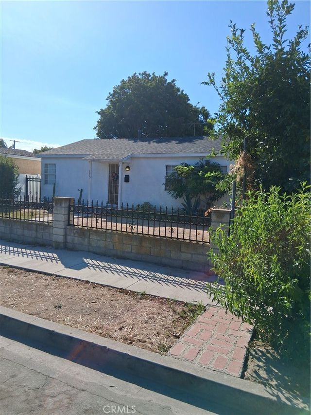 270 E Heath Lane, Long Beach