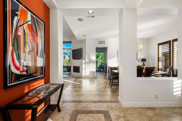 416 Desert Holly Drive, Palm Desert