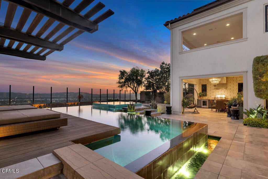 Photo of Listing #V1-32781