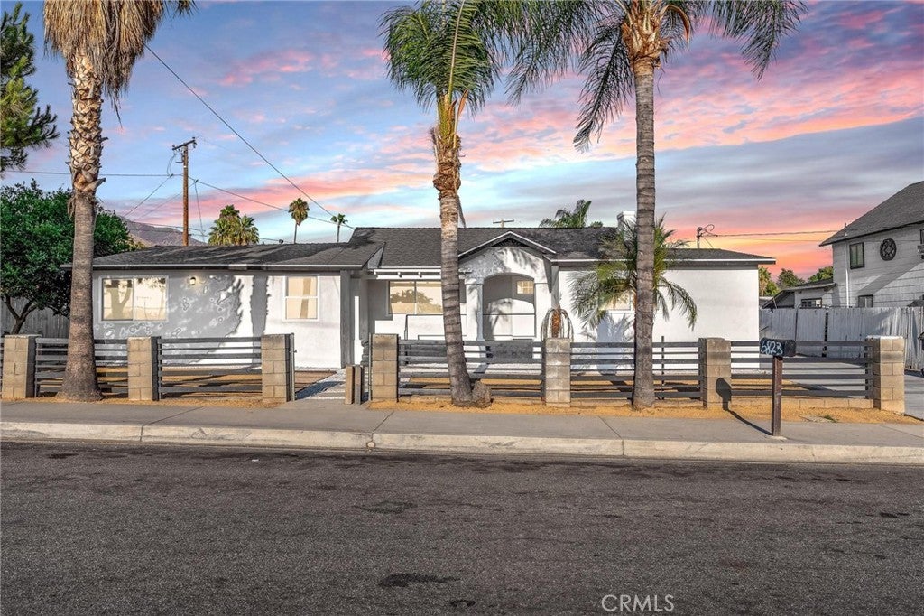 Photo of Listing #IV25236282