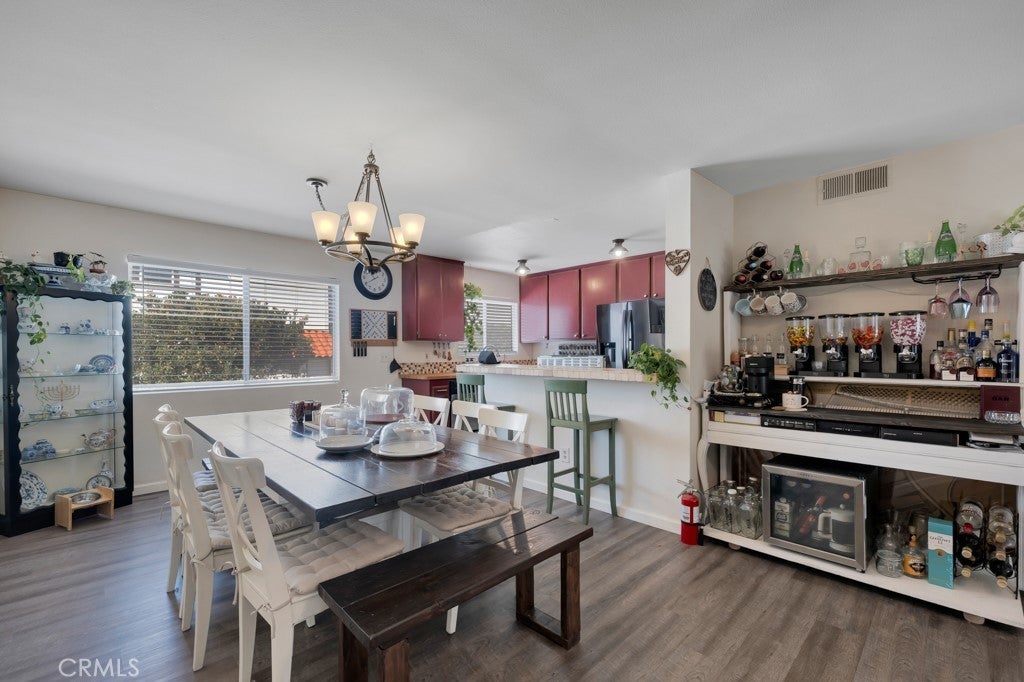 Photo of Listing #SR25233484