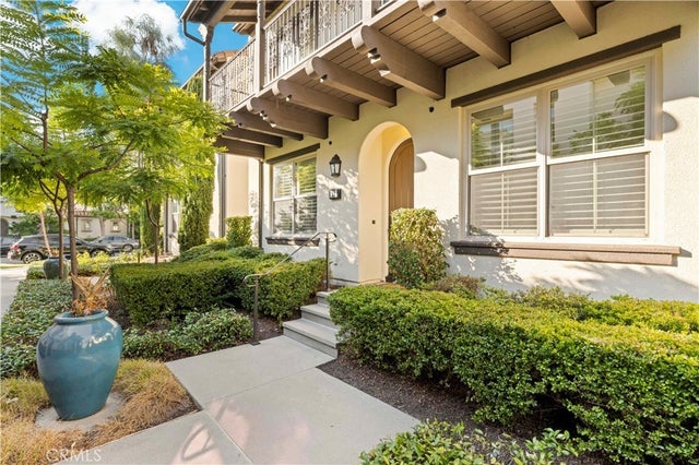 52 Emerald Clover Dr, Irvine