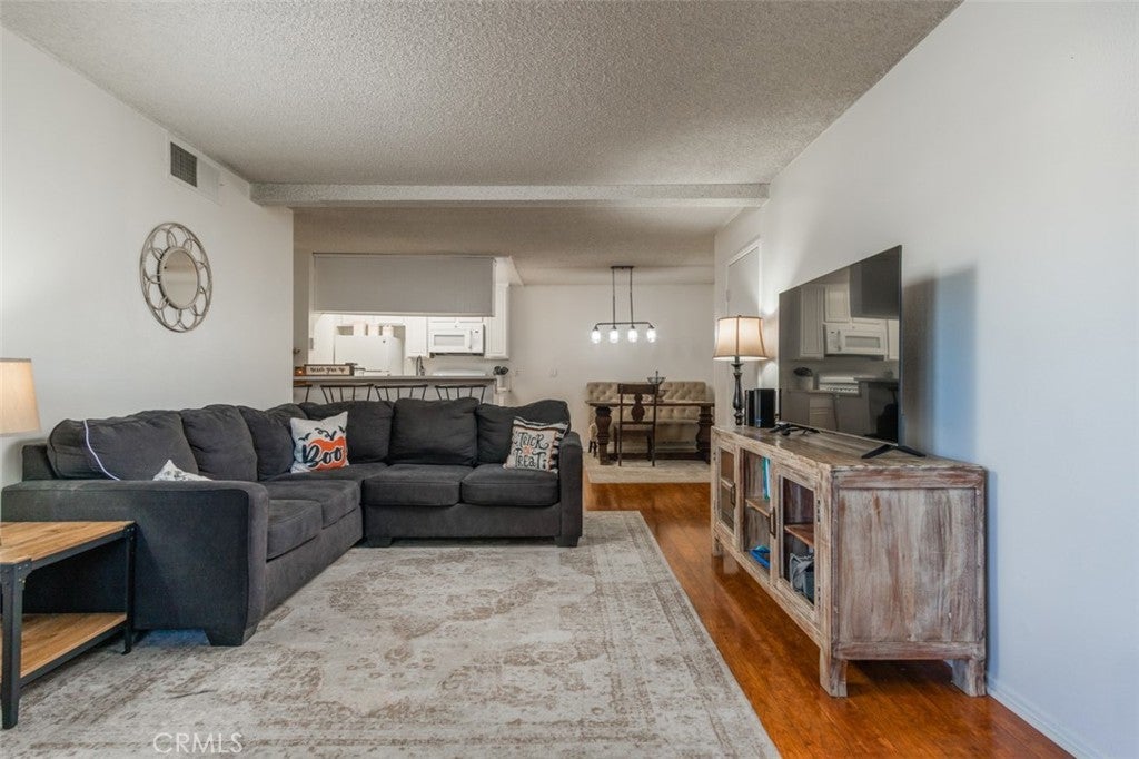 Photo of Listing #GD25236878