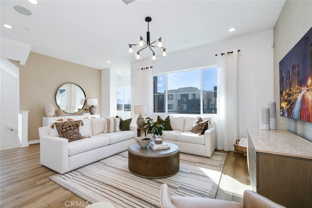 Photo of Listing #OC25236929