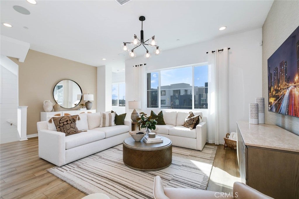 Photo of Listing #OC25236929