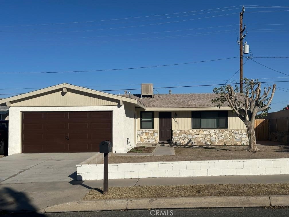 305 Higgins, Barstow