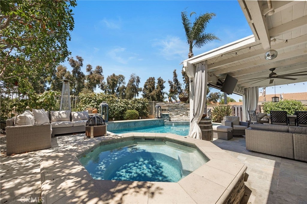 Photo of Listing #OC25236906