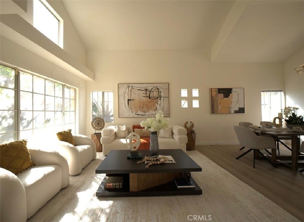 Photo of Listing #WS25236900