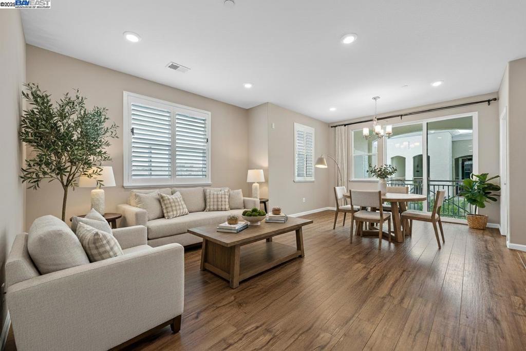 Photo of Listing #41114394