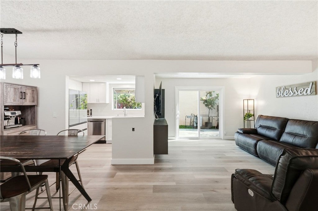 Photo of Listing #PW25237016