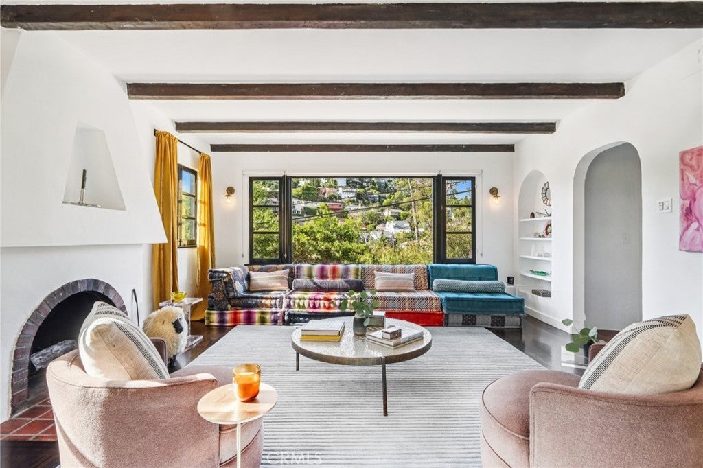 Photo of Listing #DW25236950