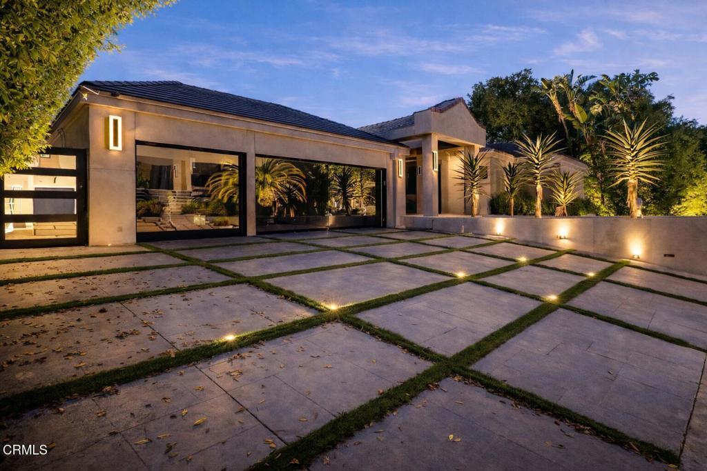 Photo of Listing #P1-24500