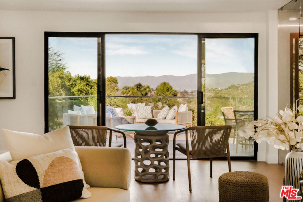 Photo of Listing #25599569