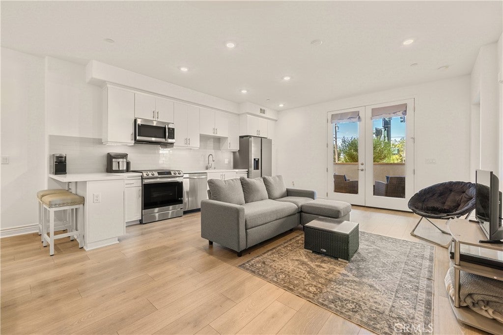 Photo of Listing #SC25236105