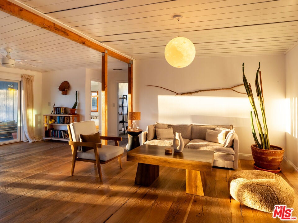 Photo of Listing #25604311