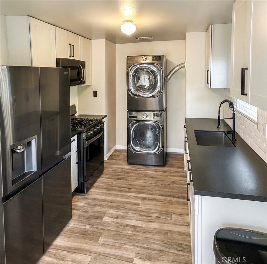 Photo of Listing #IV25237269