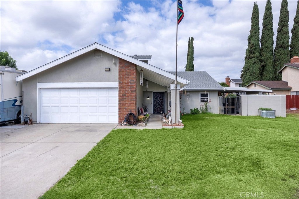 Photo of Listing #PW25189400