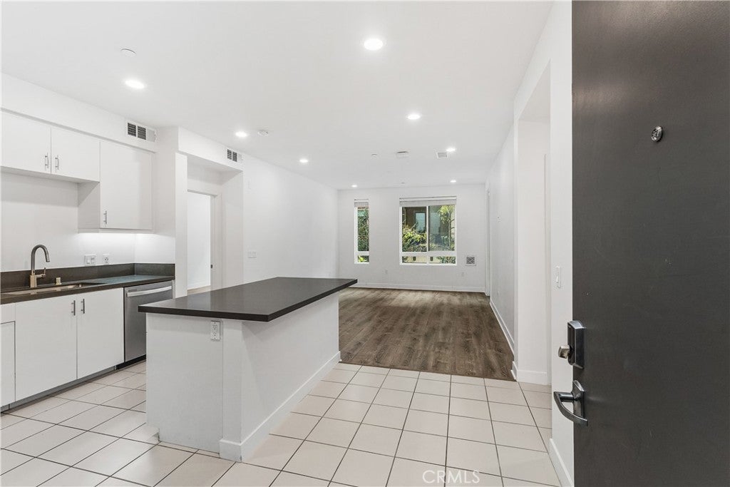 Photo of Listing #PW25237233