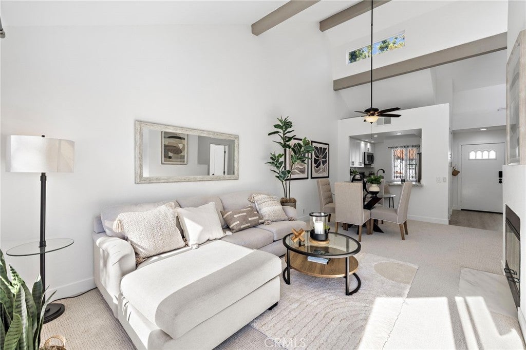 Photo of Listing #OC25236179