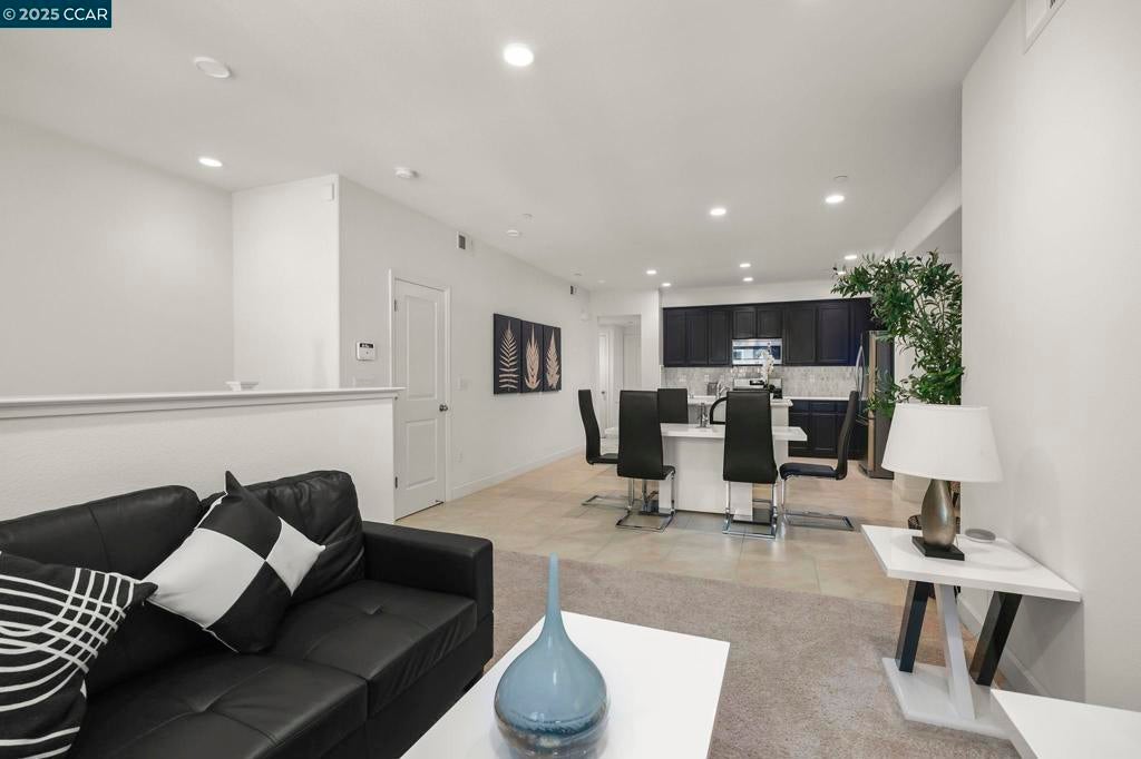 Photo of Listing #41114580