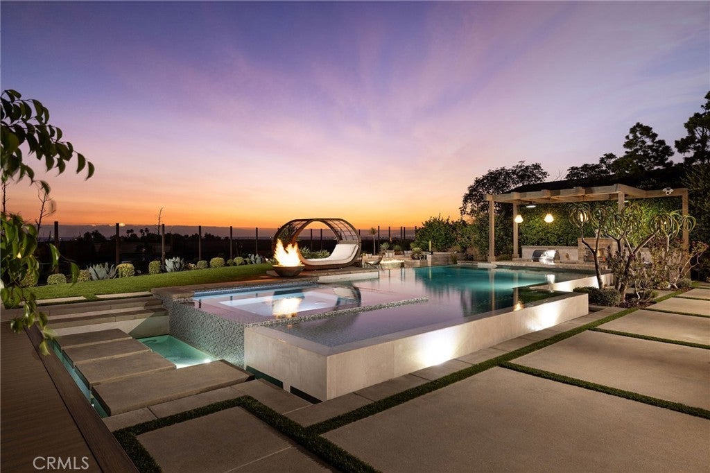 Photo of Listing #OC25238329