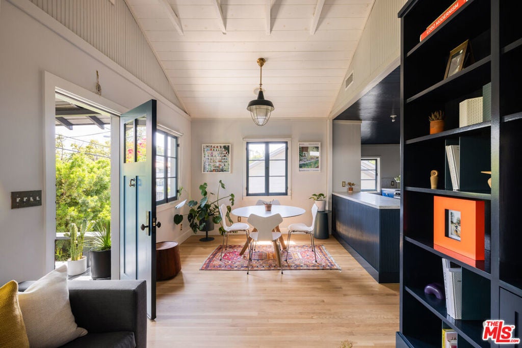 Photo of Listing #25603817