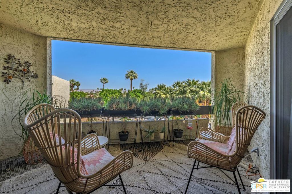 1550 Camino Real # 319, Palm Springs
