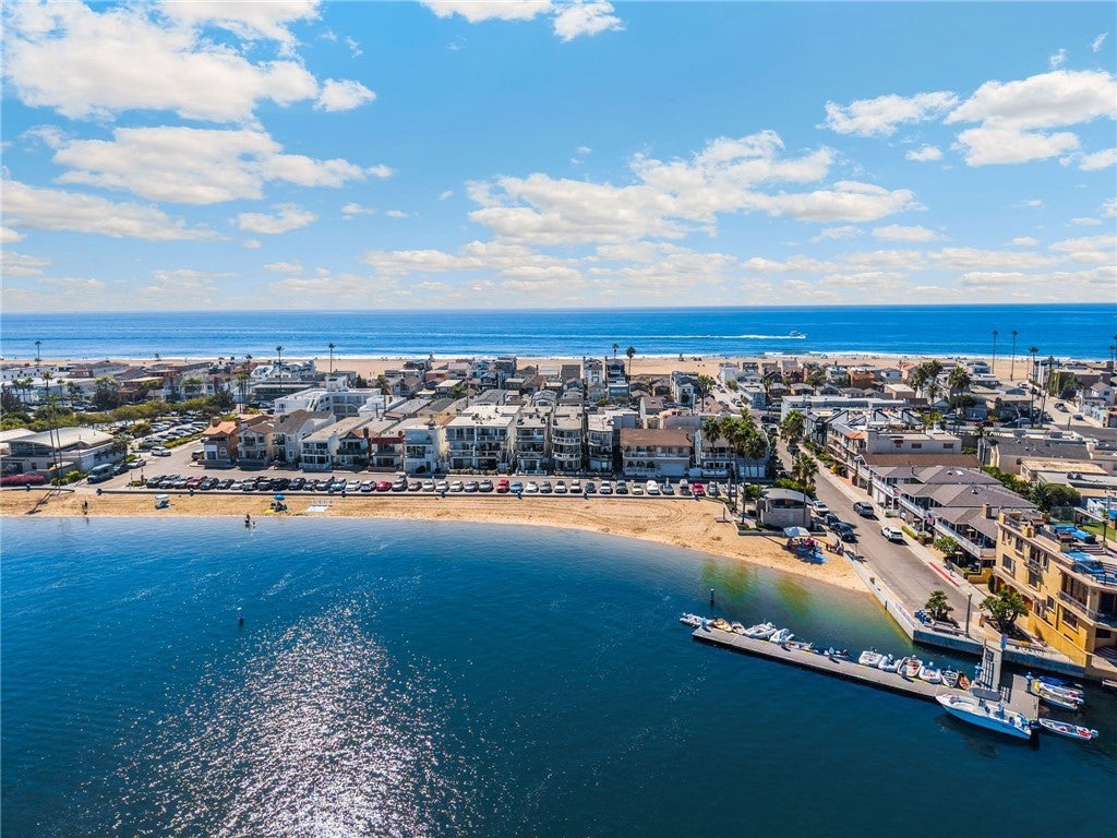 Photo of Listing #PW25199999