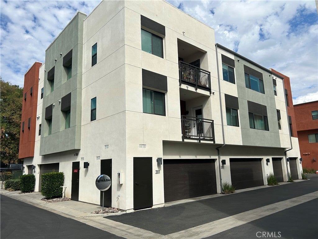 400 Central # 304, Brea