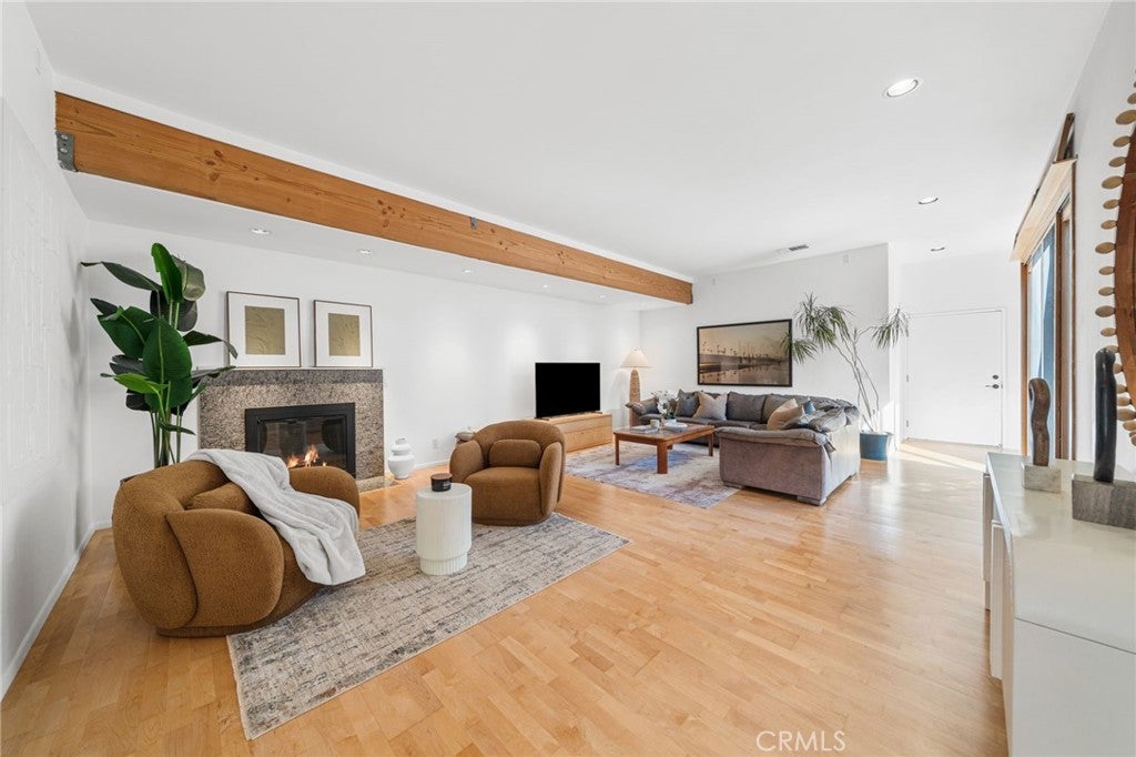 Photo of Listing #OC25238460