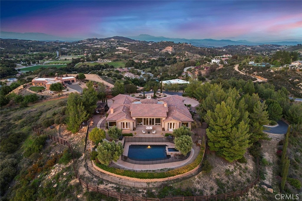 Photo of Listing #SW25236227