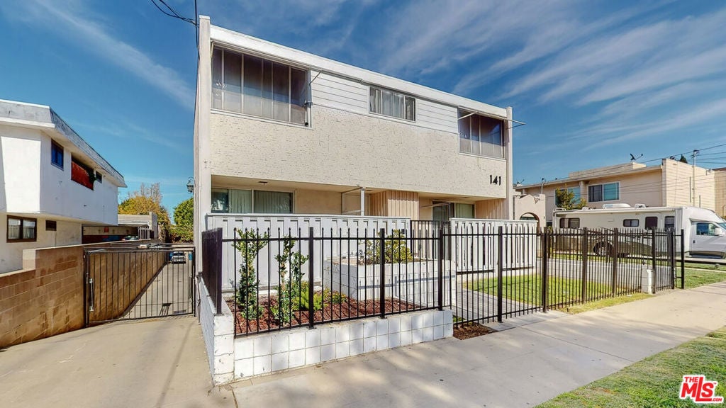 Photo of Listing #25605603