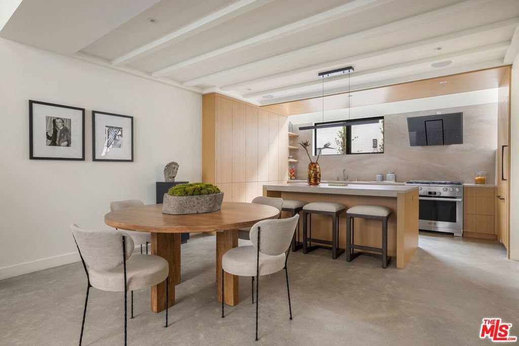 Photo of Listing #25605665