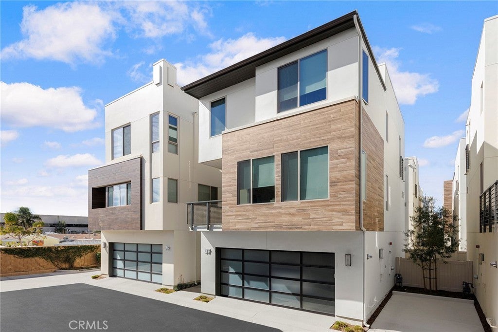 Photo of Listing #OC25238871