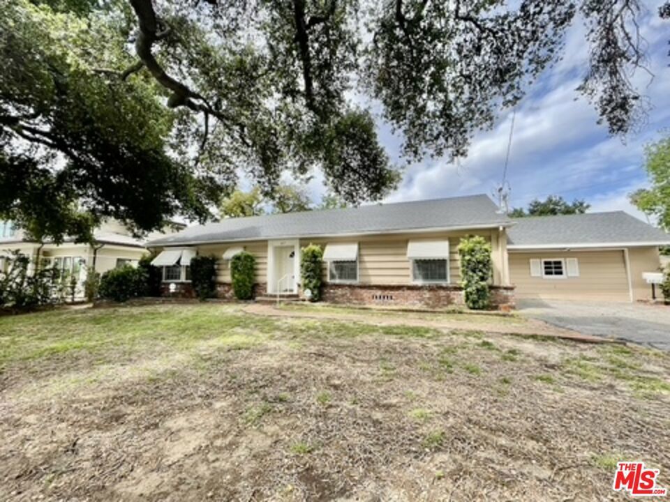 Photo of Listing #25605827